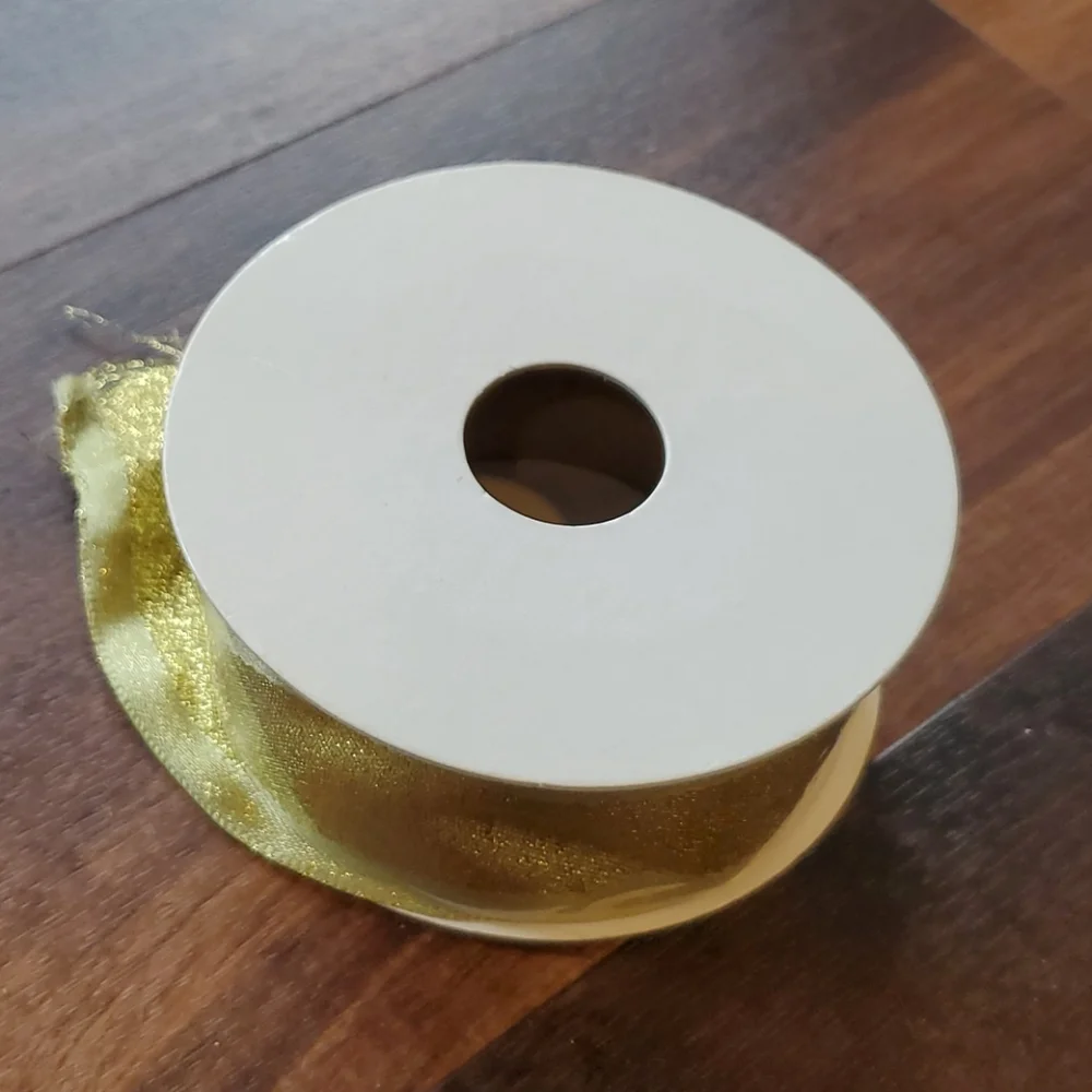 NWOT Gold Wired Ribbon